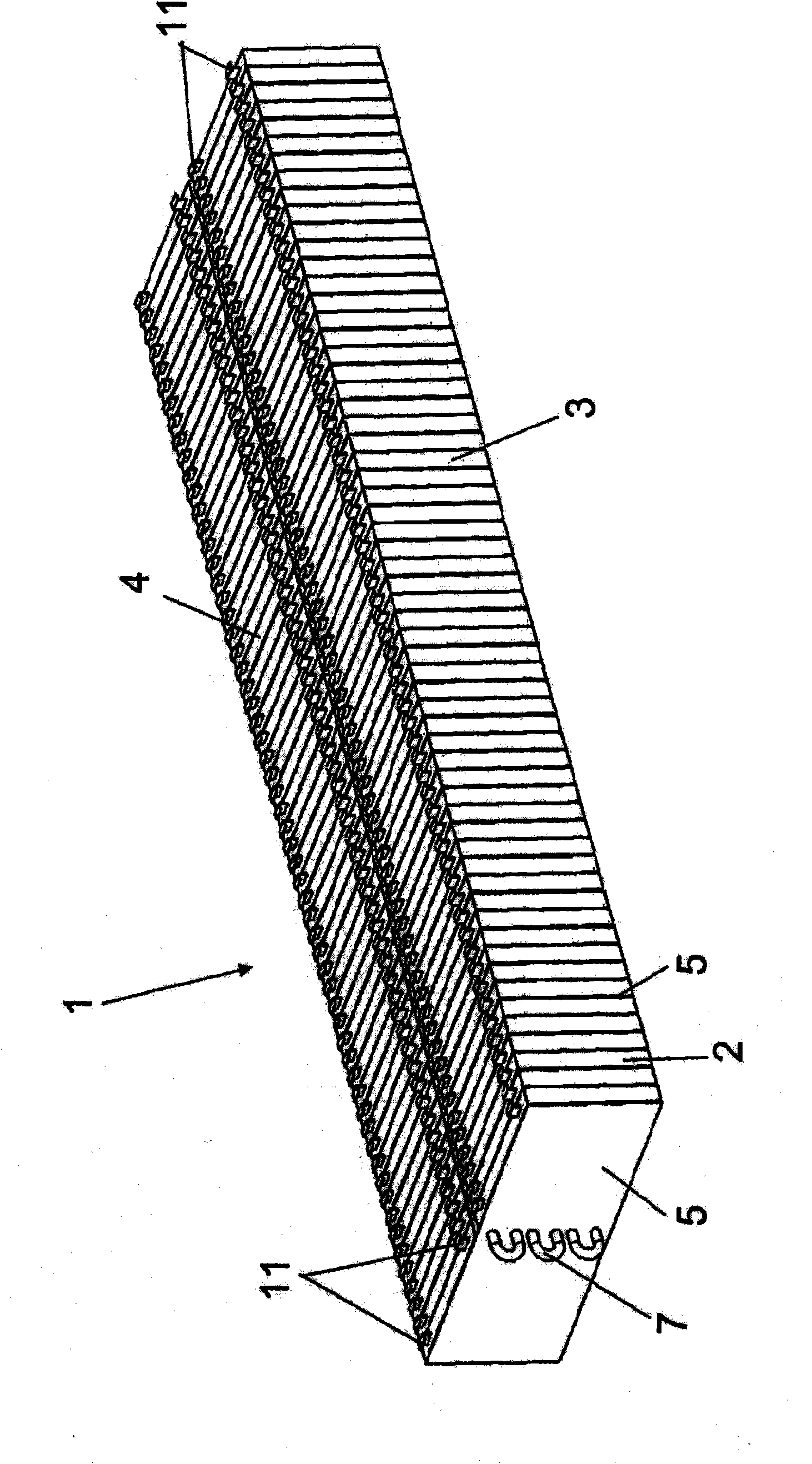 Device for storing electrical energy