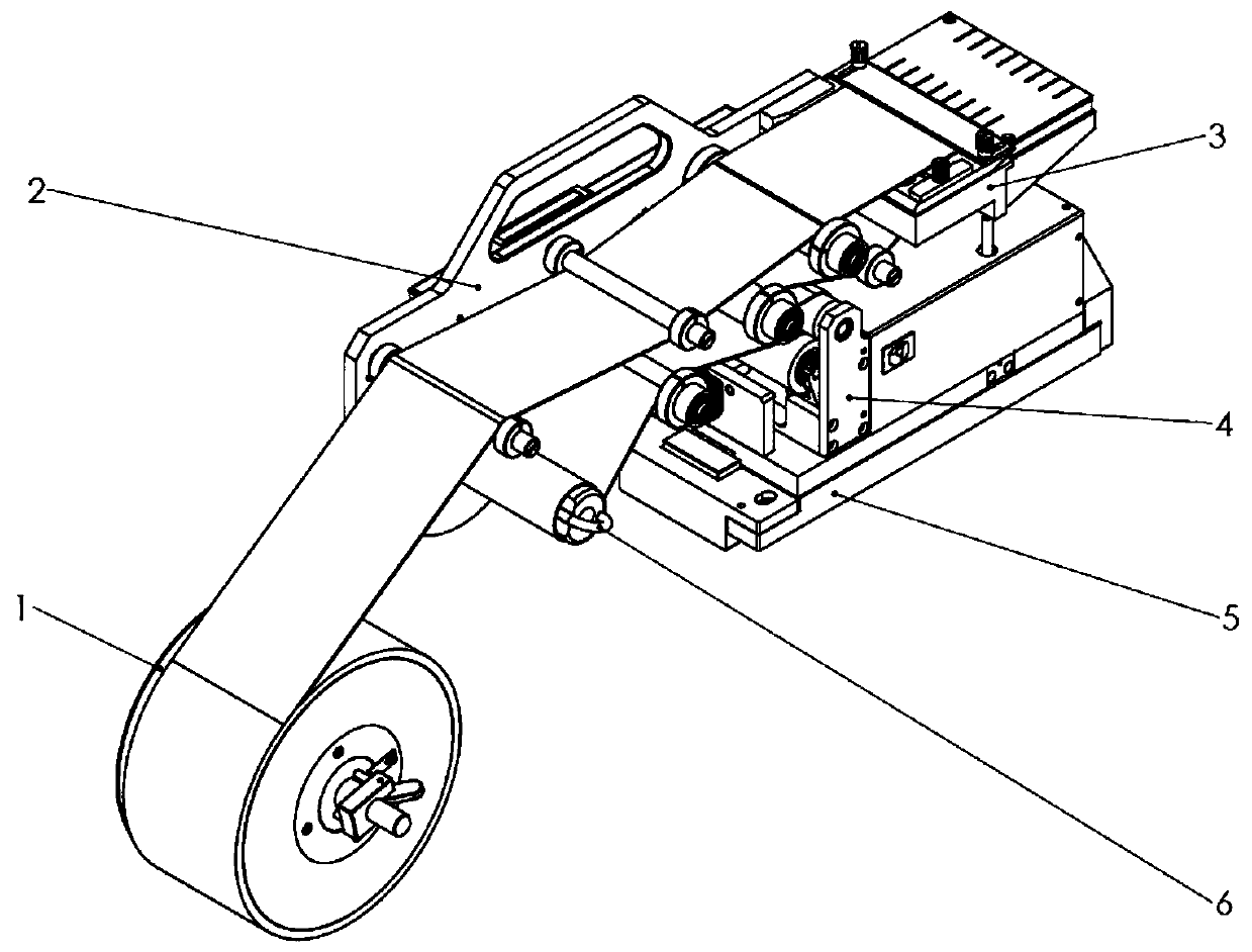 An intelligent release feeder and a feeding control method