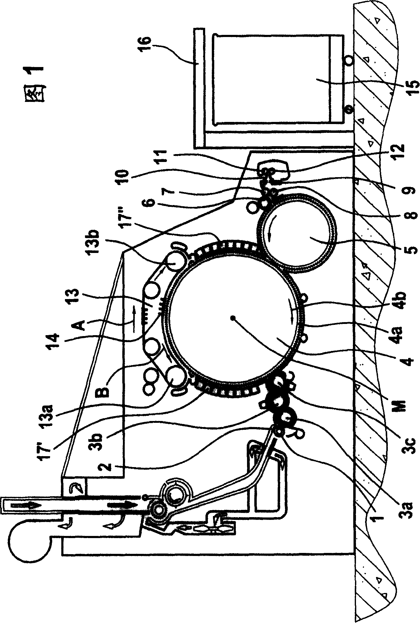 Apparatus on a carding machine for processing textile fibres, for example cotton, synthetic fibres and the like, with a cylinder