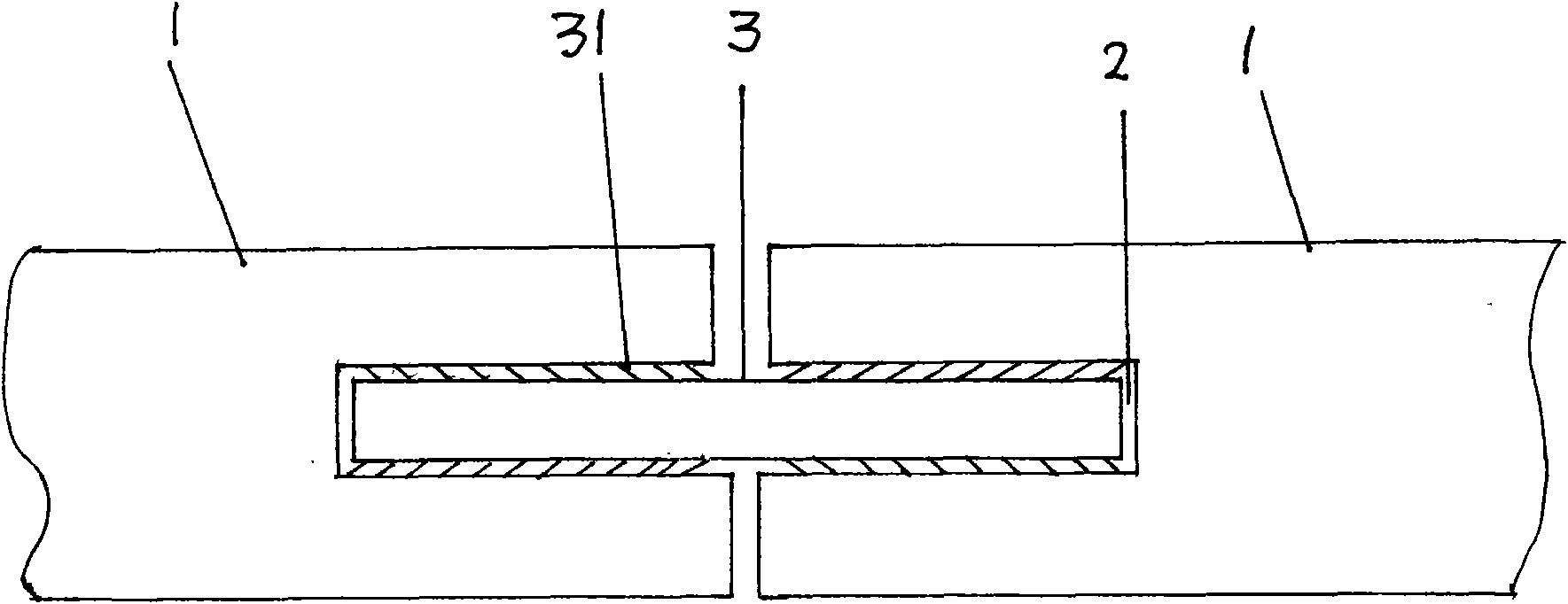 Tenon-free floor strip