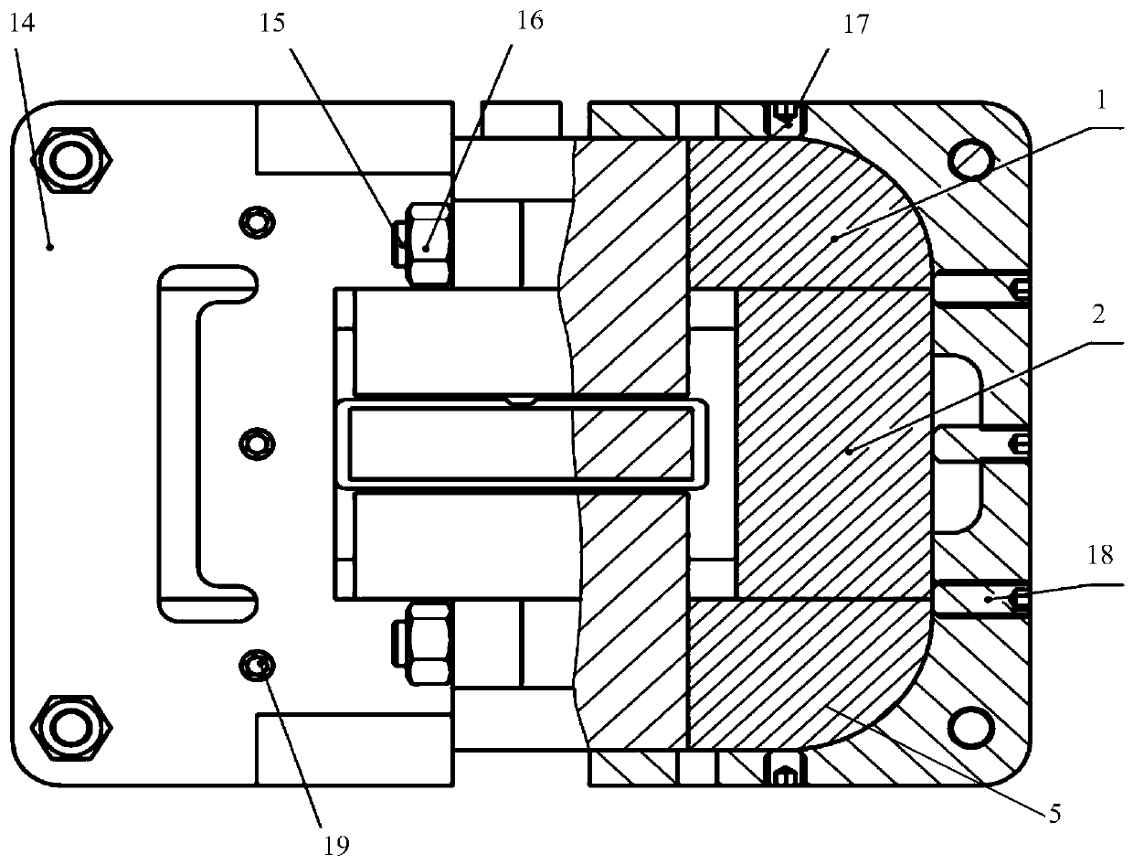 Permanent magnet torque motor based on halbach array