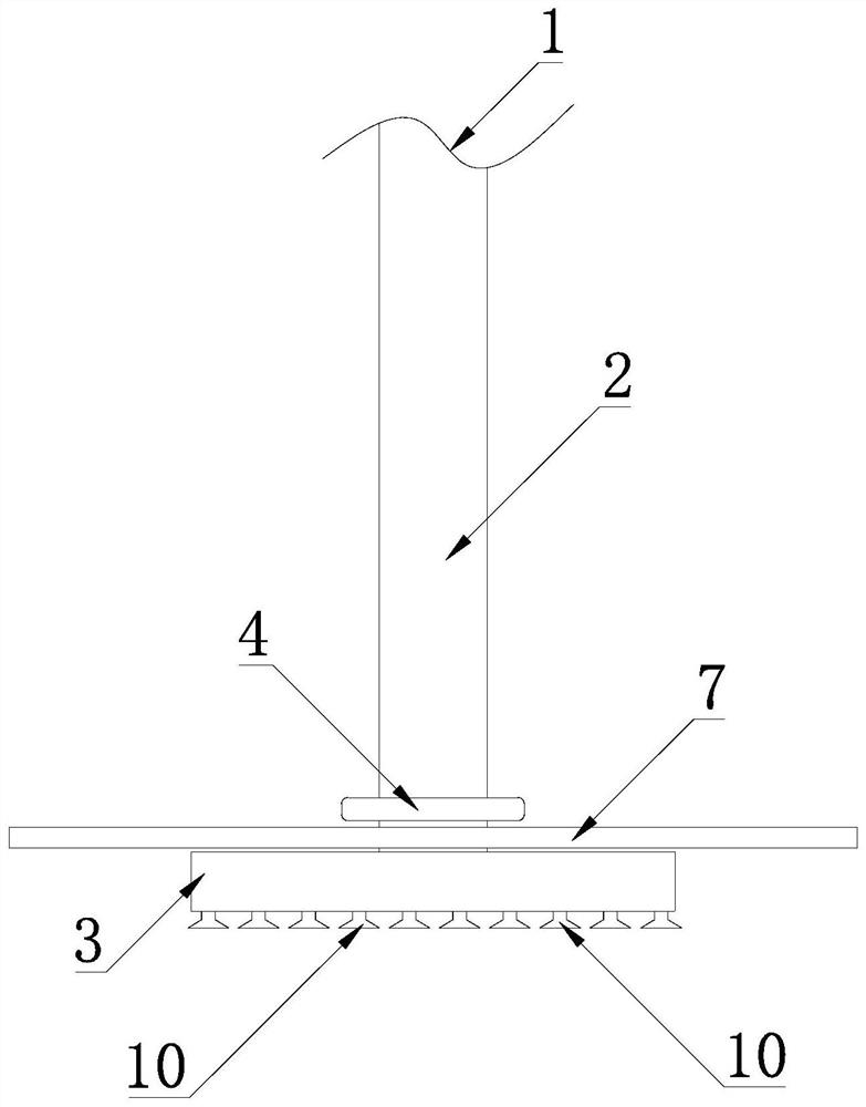 Retractable structure beneficial to supporting antenna multi-scene wide application