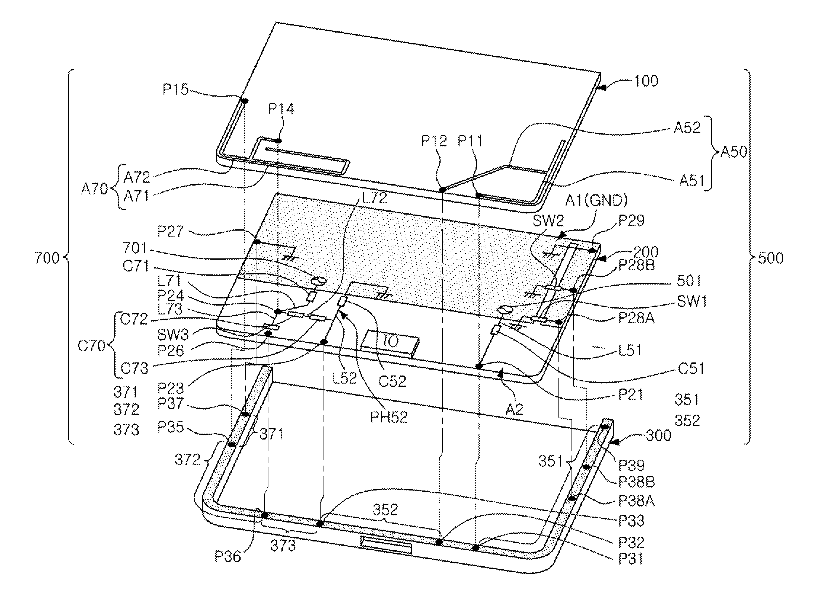 Electronic device with multi-band antenna for supporting carrier aggregation using non-segmented conductive border member