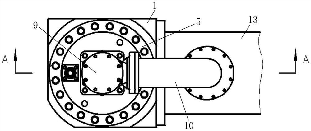 Novel rapid discharging valve applied to large foaming machine