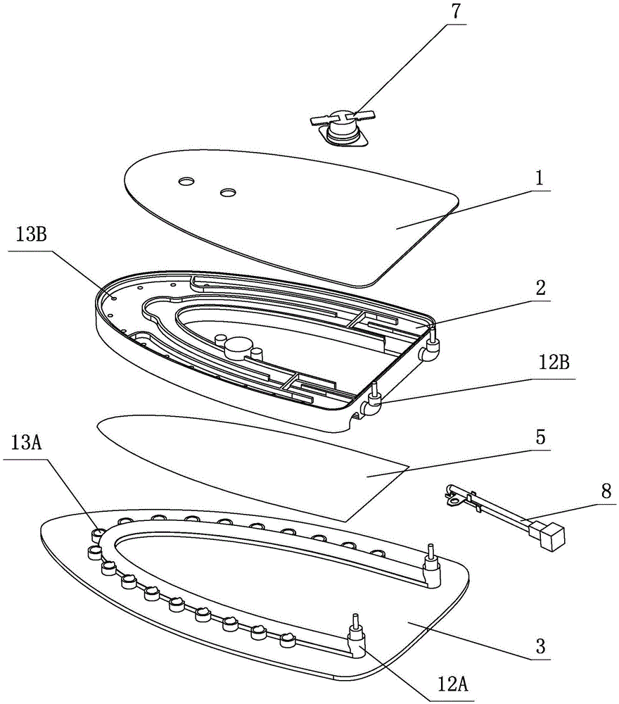 Bottom plate structure of steam-powered ironing device