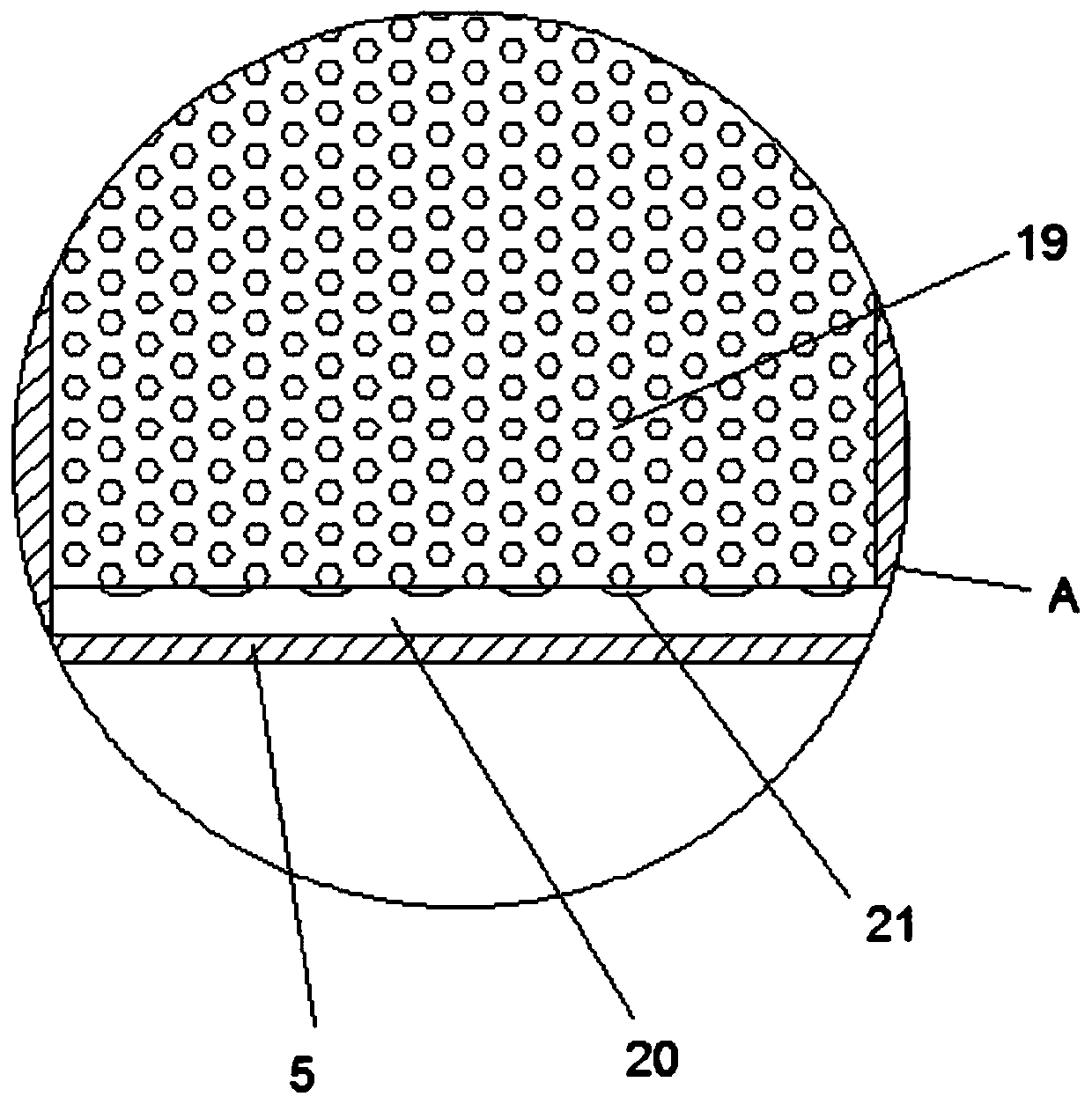 Petrochemical industry wastewater treatment method with recyclable resources and use device of method