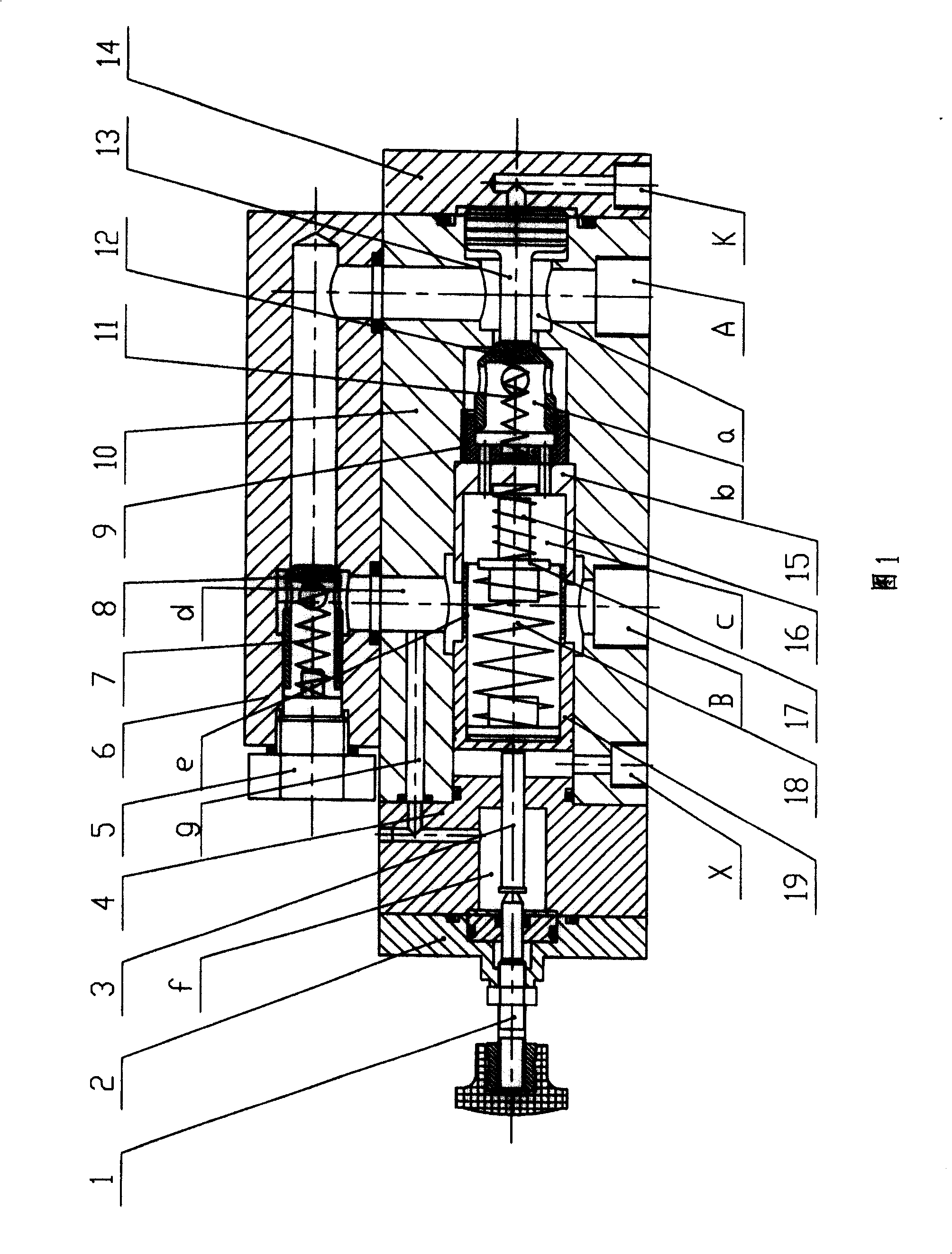 Hydraulic balance valve capable of automatically adapting load change