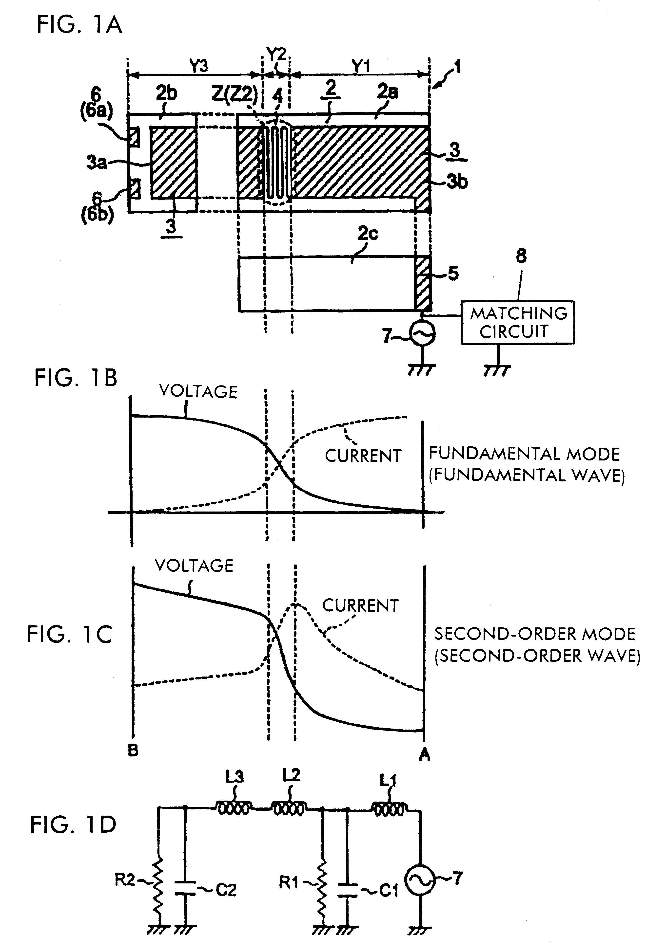 Surface mount antenna and communication device including the same