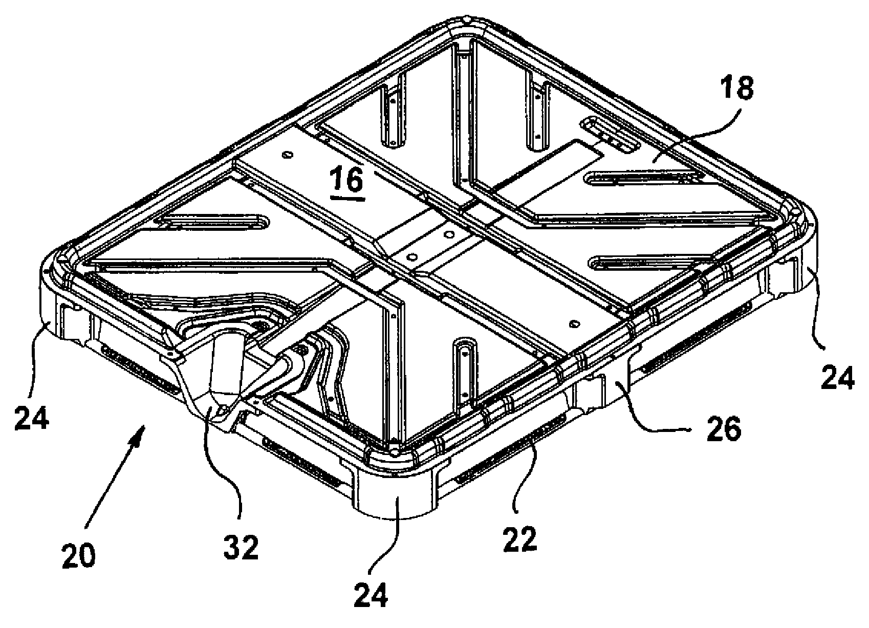 Pallet having spacers made of electrically conductive plastic material and spacers made of non-electrically conductive plastic material