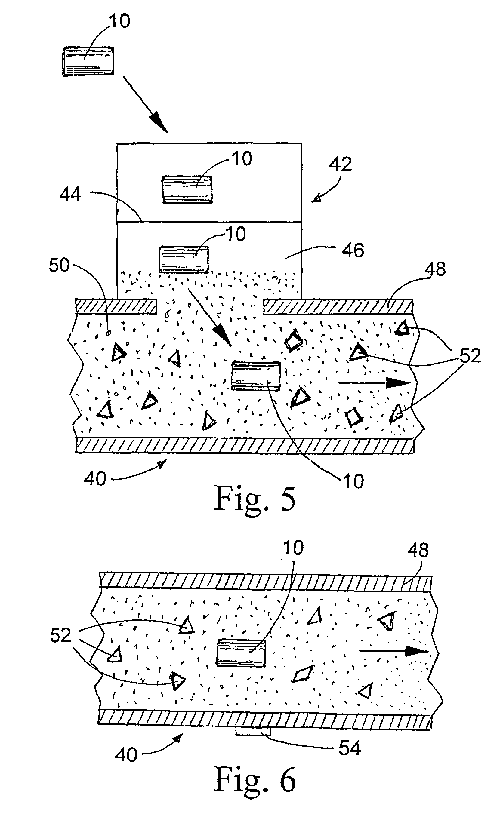 Device for in-line measurement of properties of fluid flows in pipeline systems