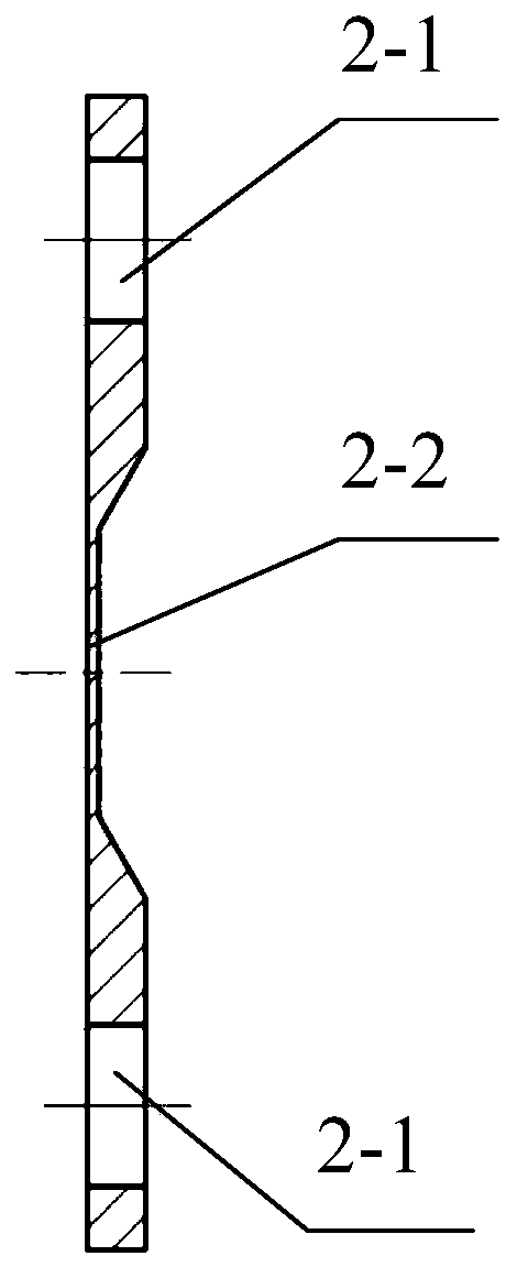 Small-surface-source high-temperature blackbody source suitable for low-cold vacuum environment