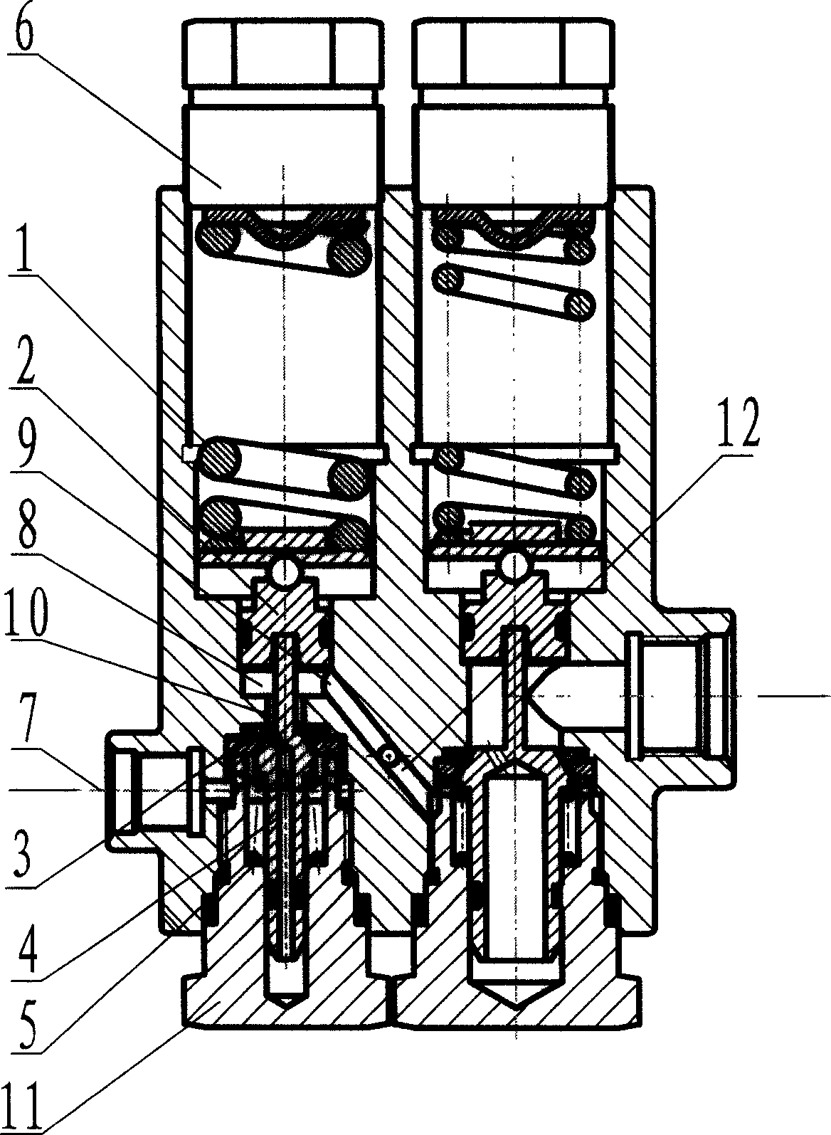 Gas path pressure release device and corresponding gas path pressure release device realizing large pressure reducing ratio