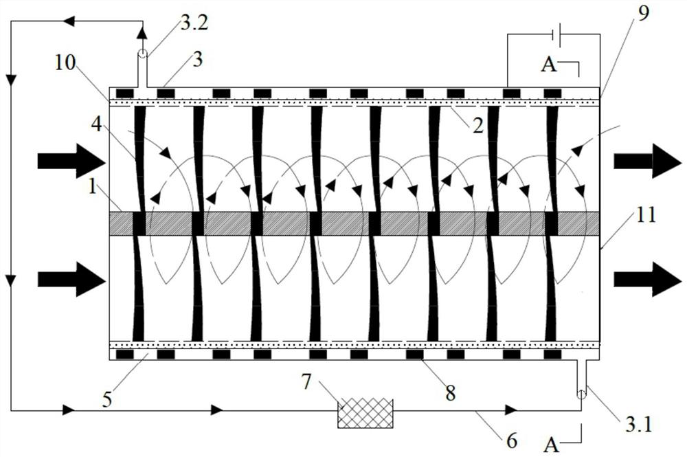 Cyclone electrofiltration recovery device and application thereof in treatment of heavy metals in sludge