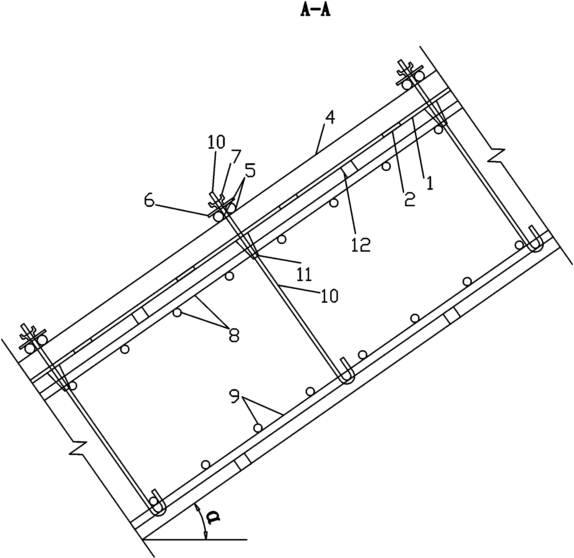 Slope roof concrete construction device and method