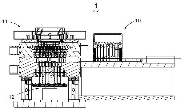 PIN injection molding device and method