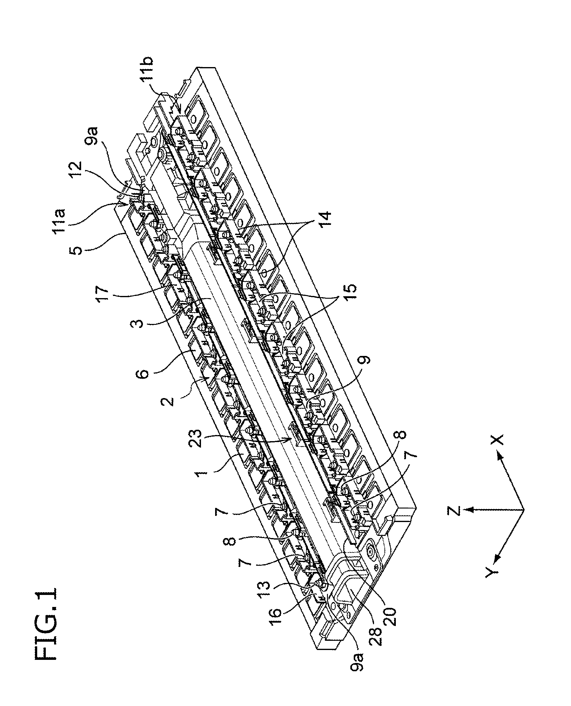 Duct holding structure for battery assembly body