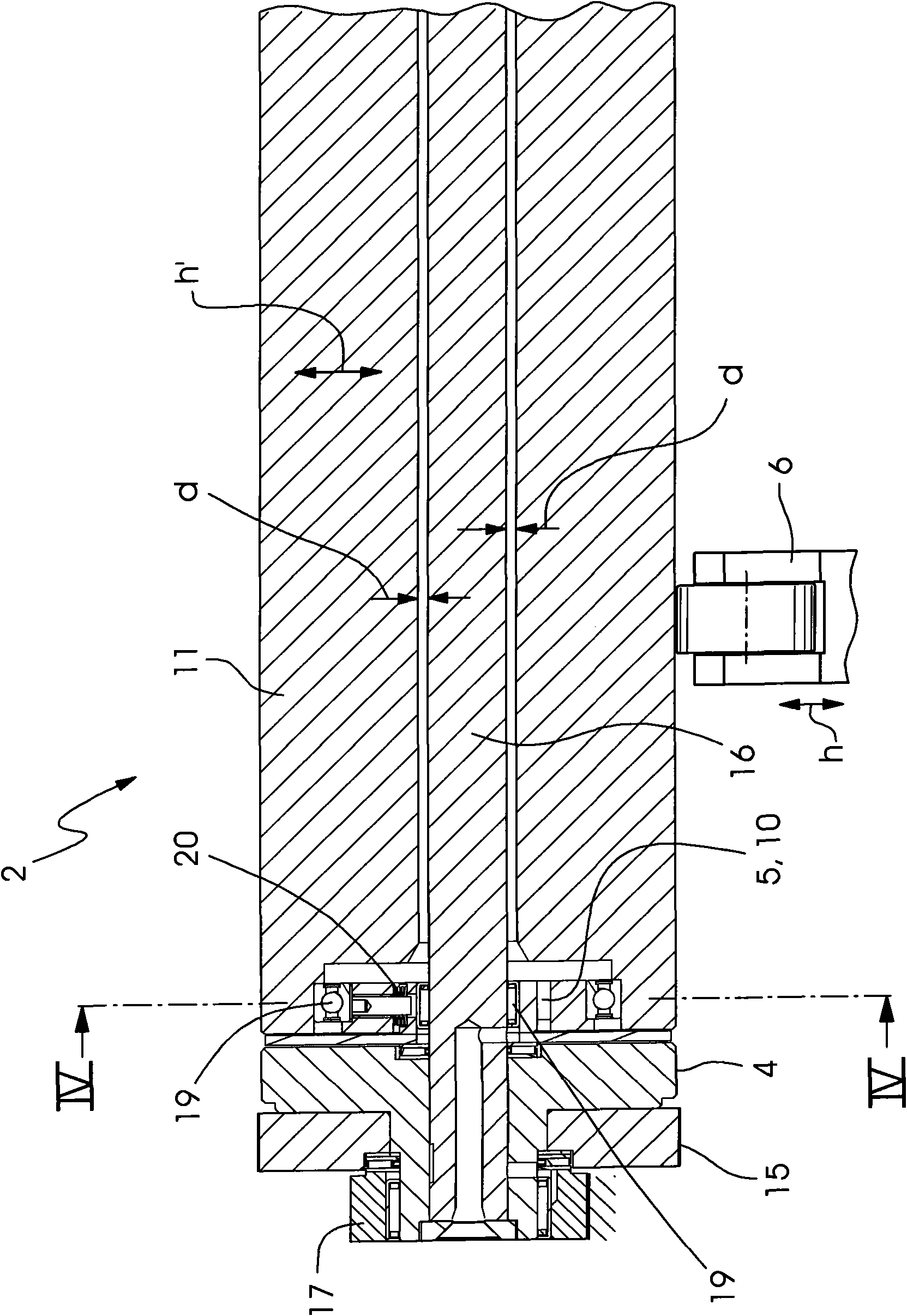 Device for rotating punching of flat multi-layer goods