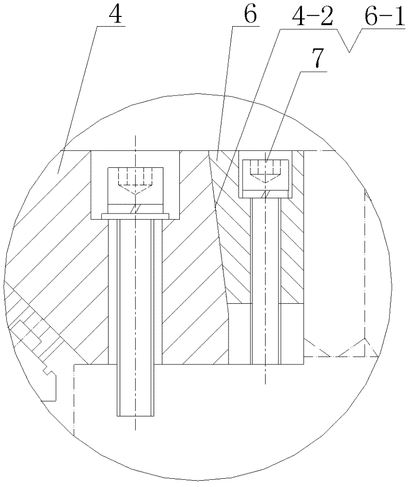 Slide block guiding device for powder hydraulic machine