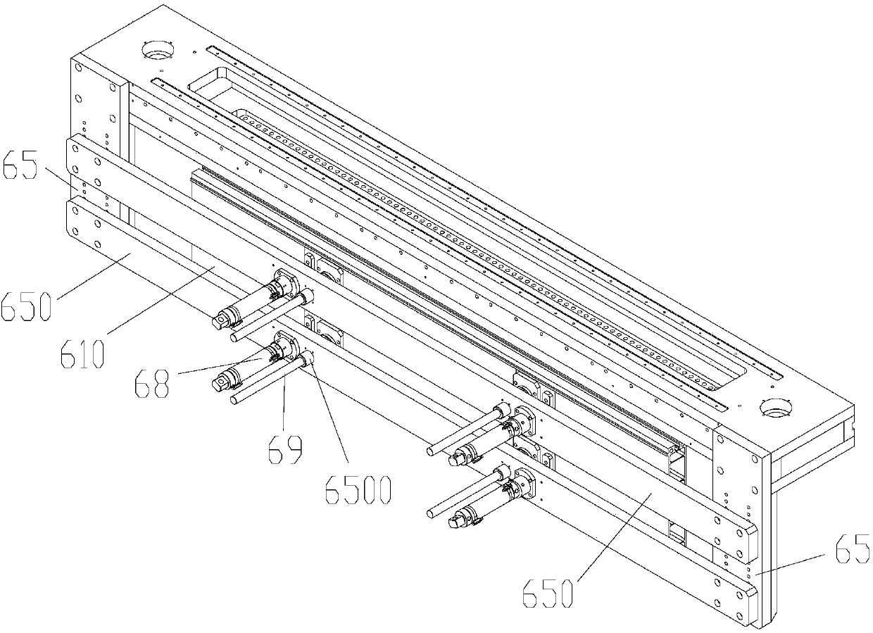 Flaring door plate clamping mechanism and pipe expander with same