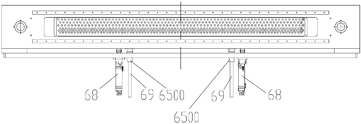 Flaring door plate clamping mechanism and pipe expander with same