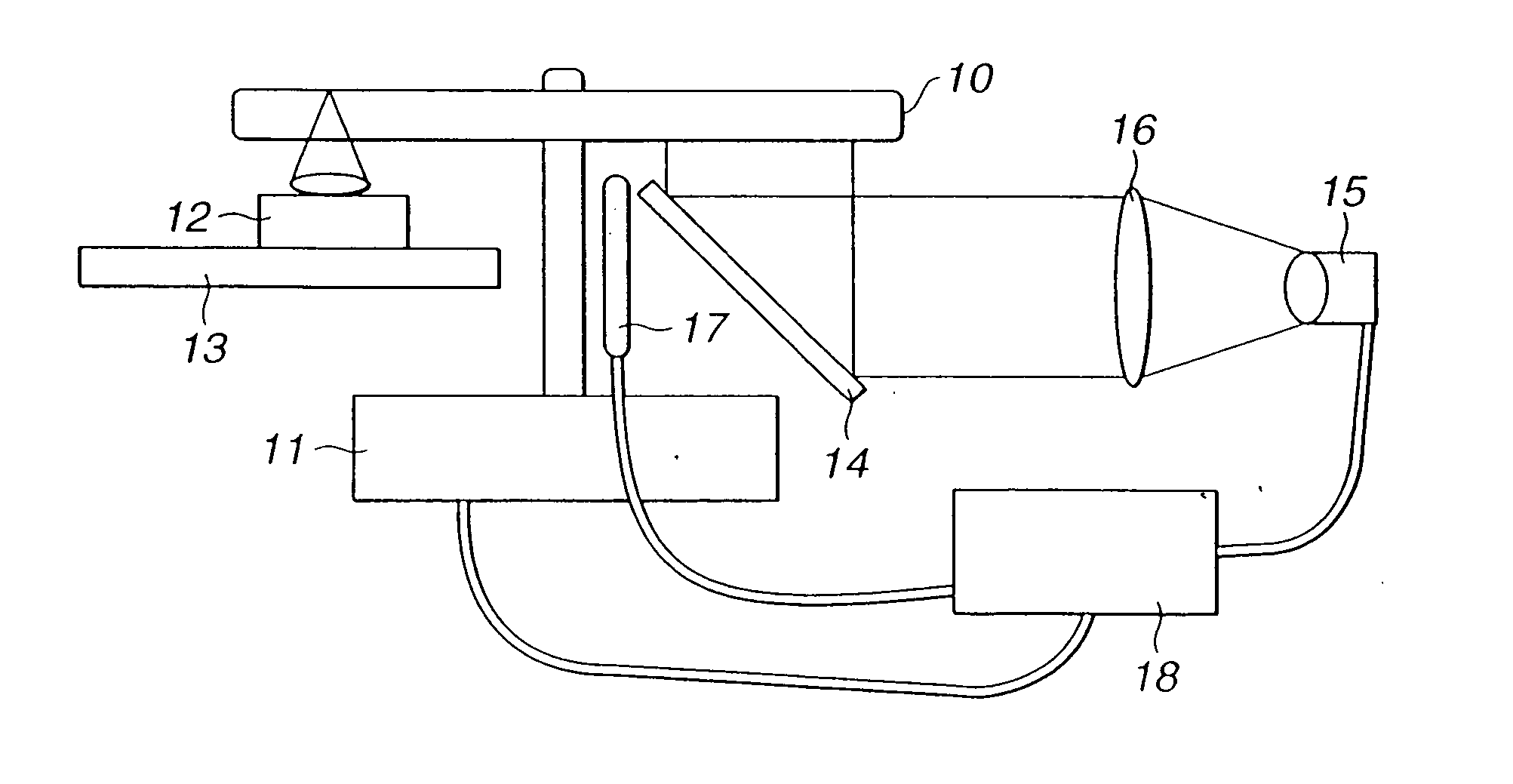 Preheating bulk erase device for optical recording medium, preheating bulk erase method for optical recording medium, and optical recording medium