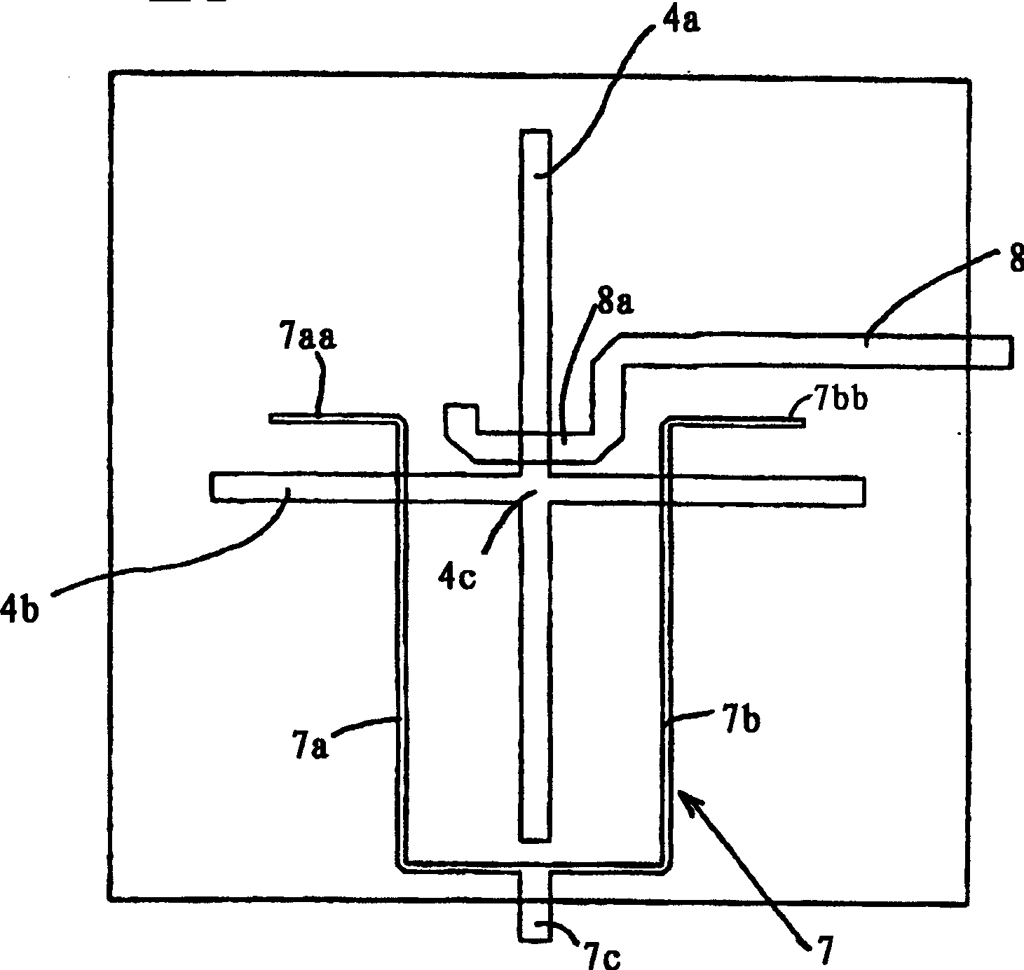 Substantially flat, aperture coupled antenna element