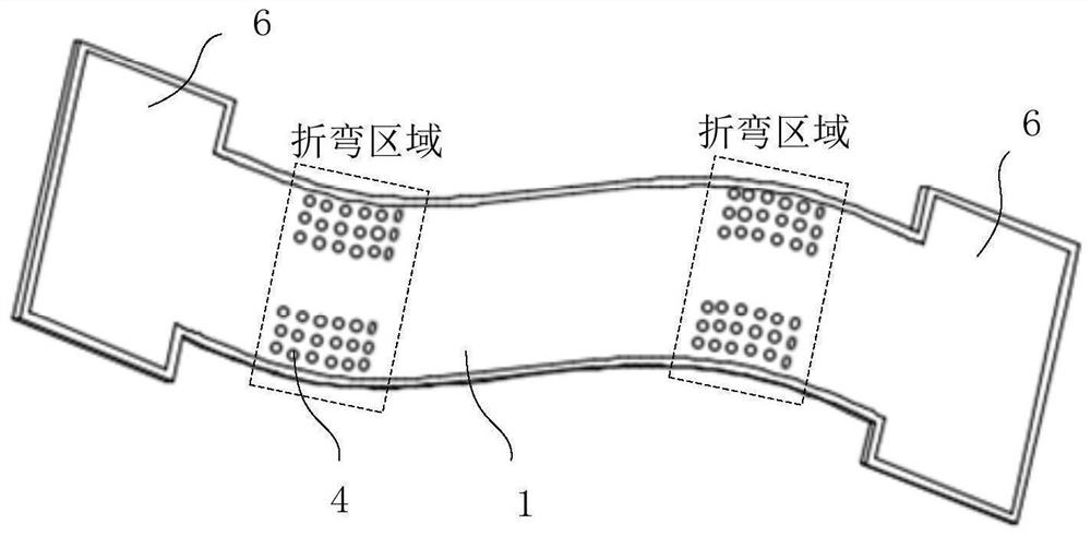 Easy-to-bend flexible transmission line