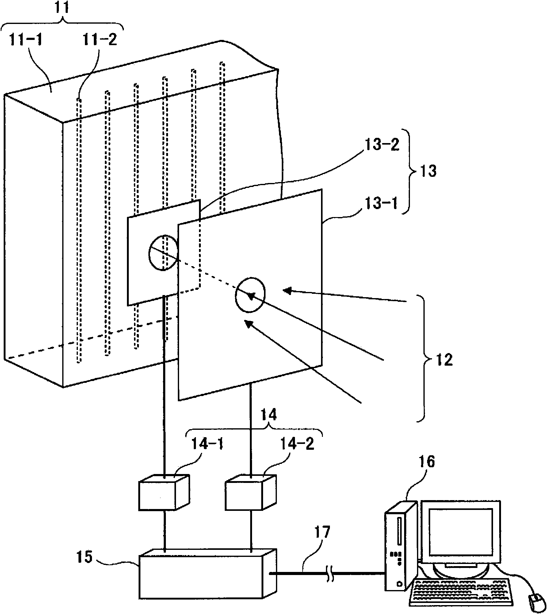 Nondestructive inspection apparatus and nondestructive inspection method for composite structure