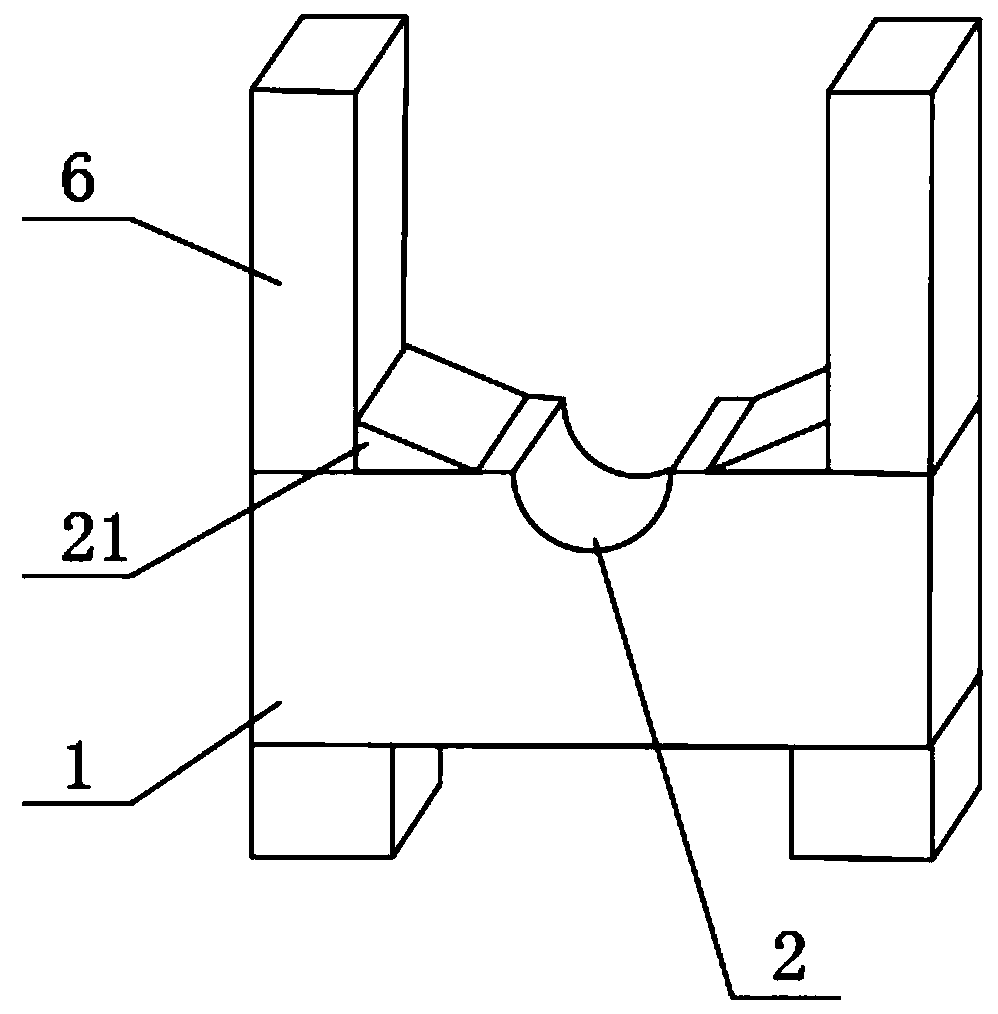 Steel pipe cutting device for bridge construction