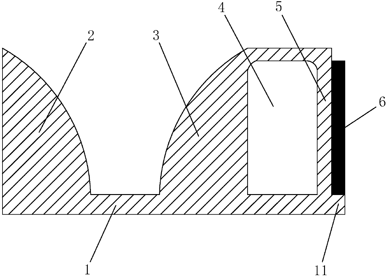 Corrugated tubular material with winding structure and strip material thereof