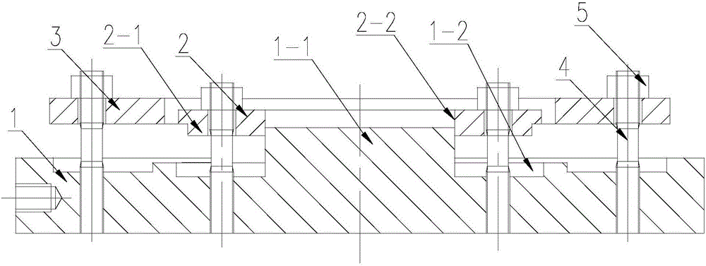 Tool and method for machining thin-wall ring