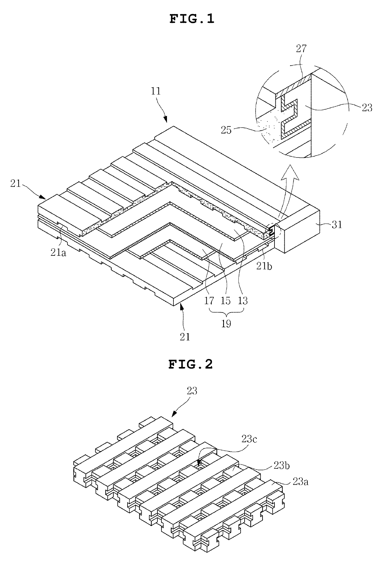 Interconnect including lattice-type conductive core, oxidation-resistant insulating part, and oxidation-resistant conductive material layer for solid oxide fuel cell and method for manufacturing the same