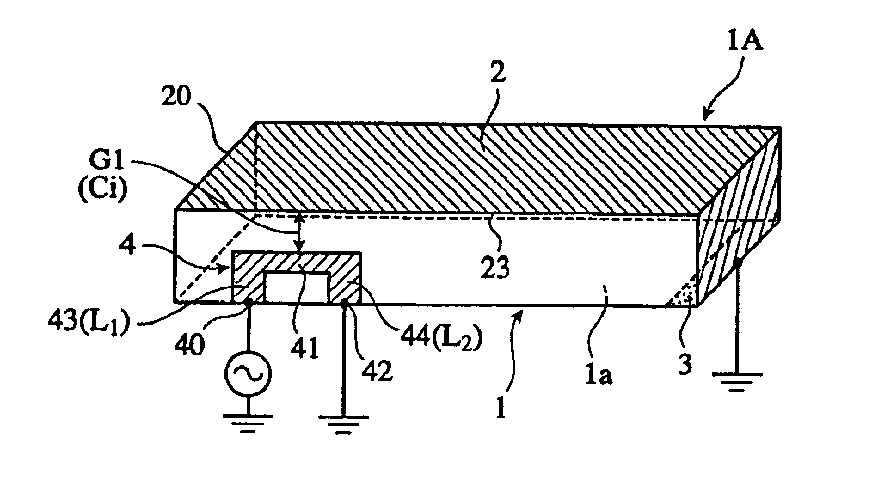 Surface-mounted antenna and communications apparatus comprising same