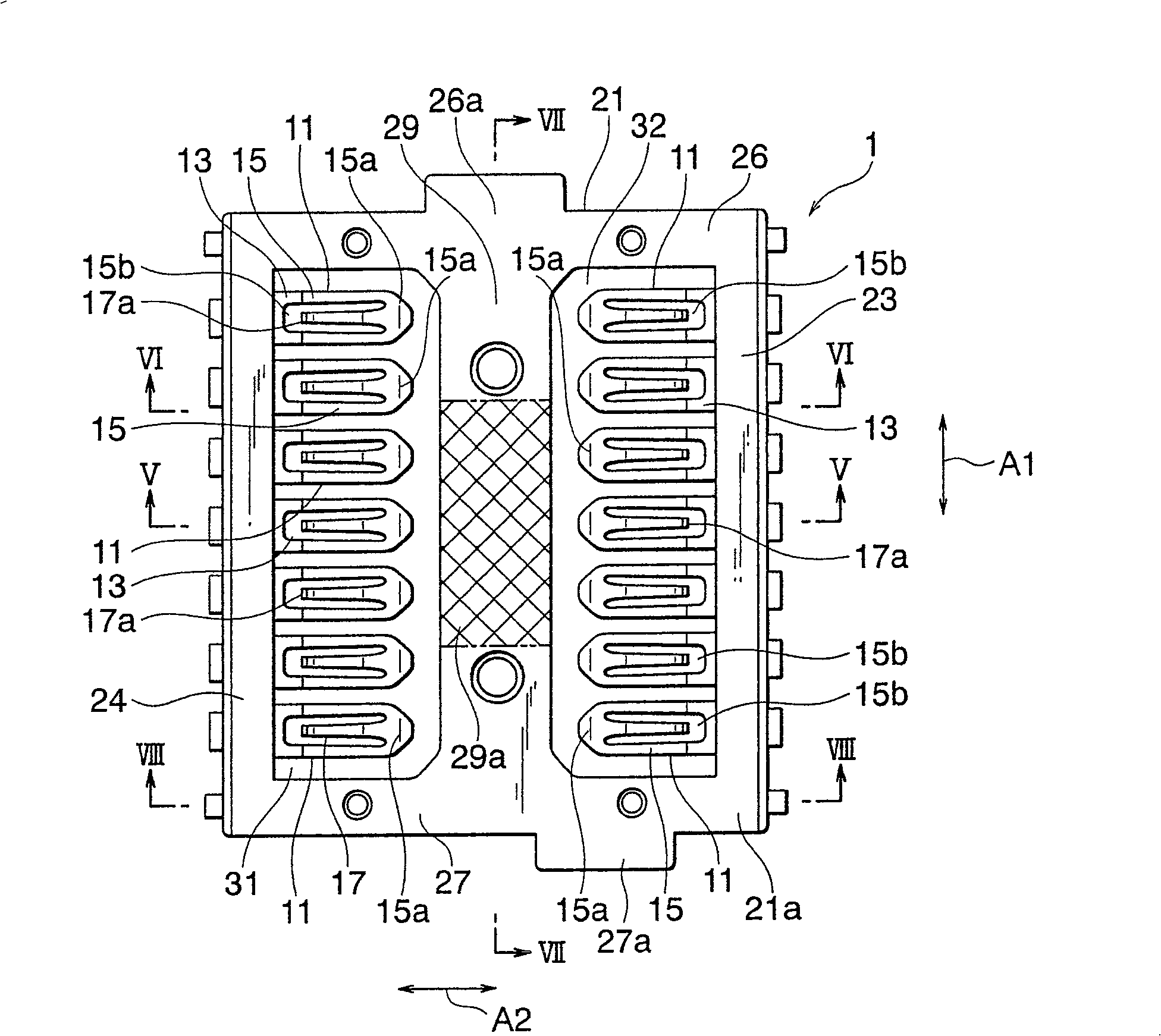 Connector which can be reduced in warpage