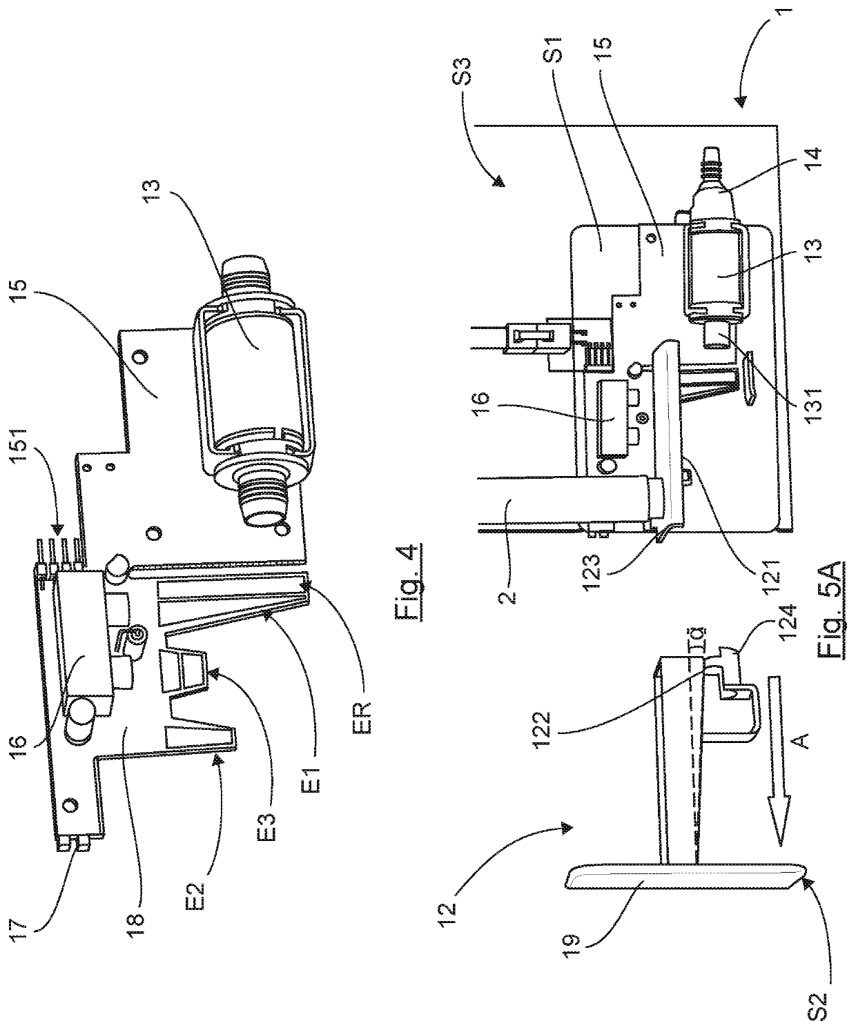 Condensate lifting device comprising a movable condensate receiving tank, or mounted on a support movable in translation and/or rotation