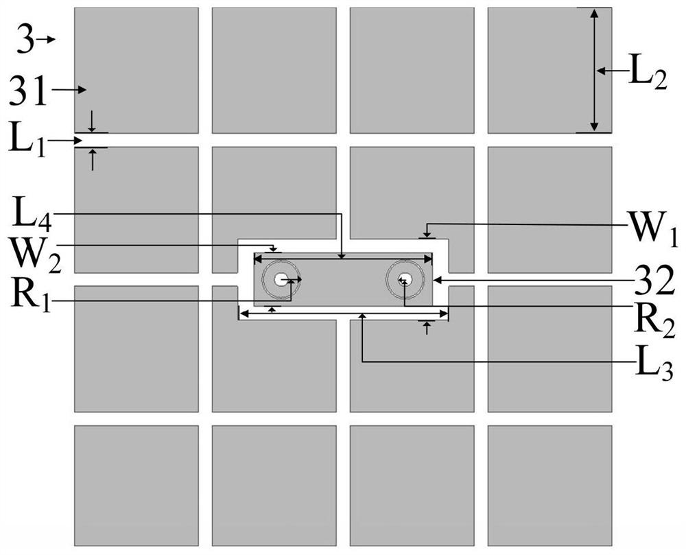 Metasurface antenna based on square semi-ring feed