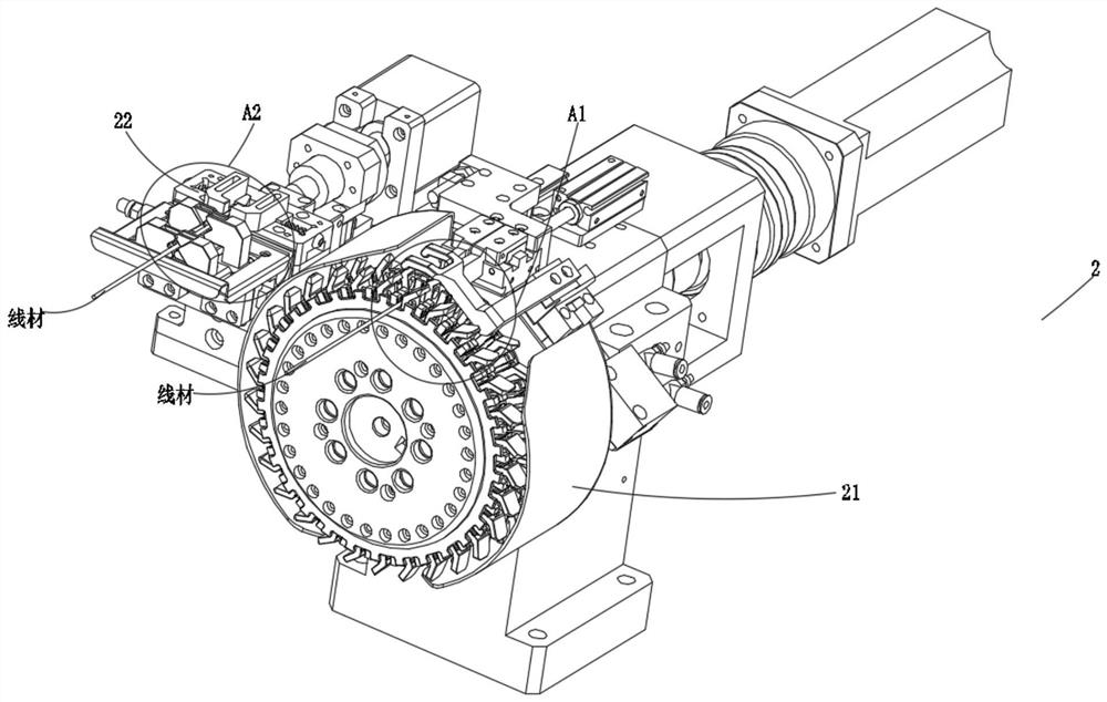 Plastic shell inserting device capable of automatically switching plastic shell jigs