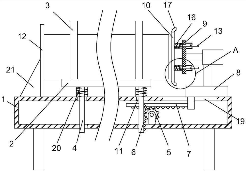 A nozzle aligning device for batch packaging of square tubes