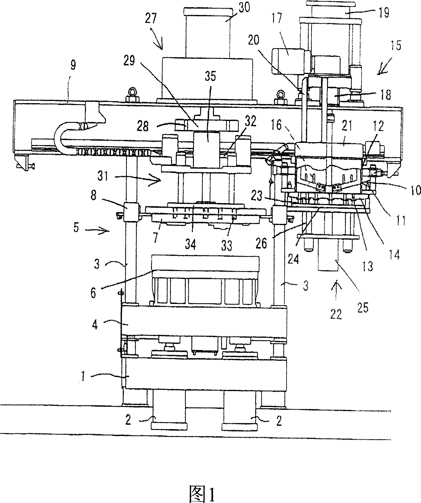 Casting mold forming apparatus and metal mold unit for use therein