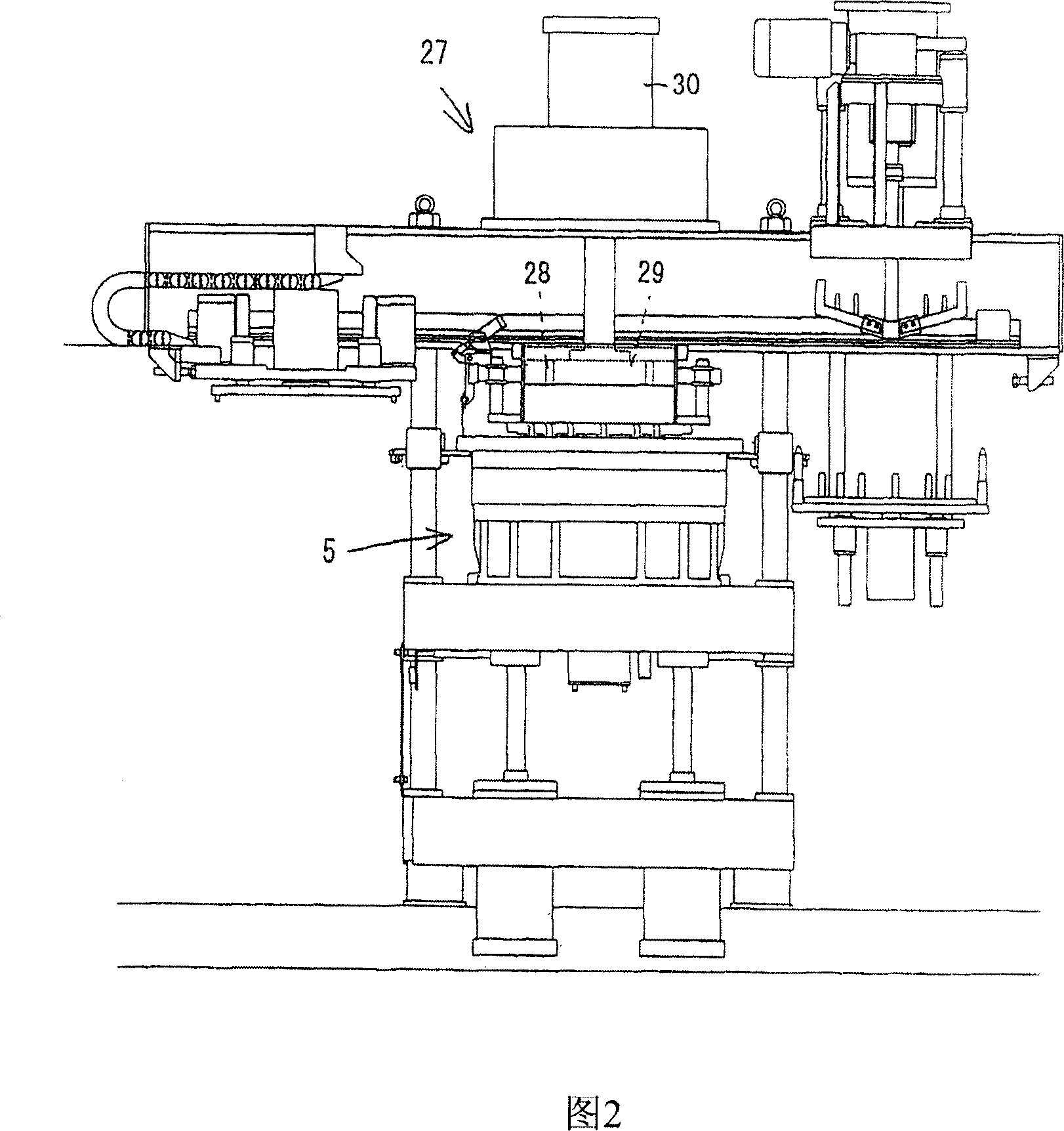 Casting mold forming apparatus and metal mold unit for use therein