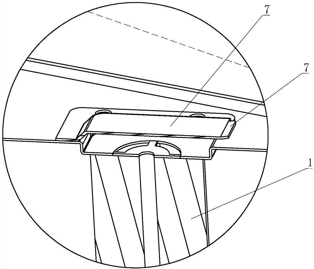 Fume exhausting structure of oven