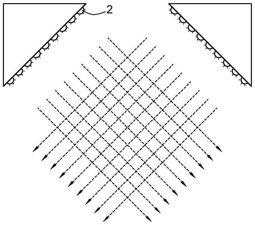 Light projector capable of increasing light reflection area