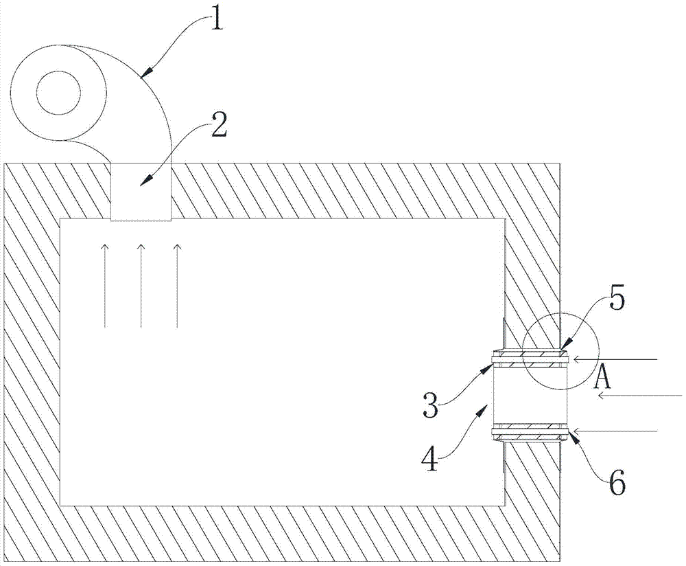 An oxygen supply heat insulation device and a combustible gas combustion chamber with the device
