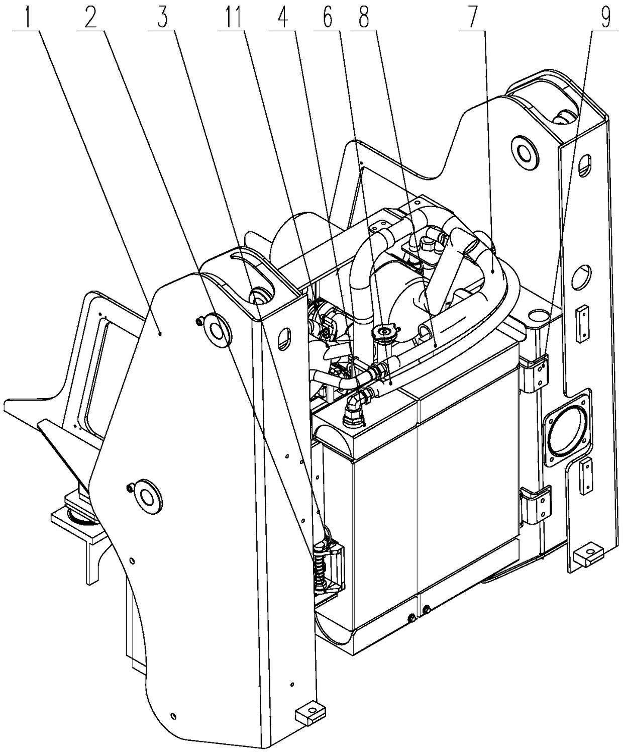 Heat dissipating device of skid steer loader