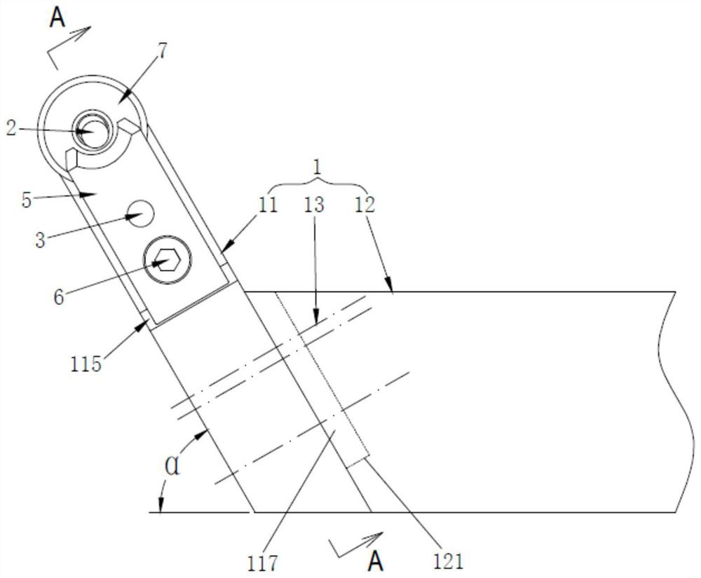 Special turning tool with split type tool bars for machining train spoke plate