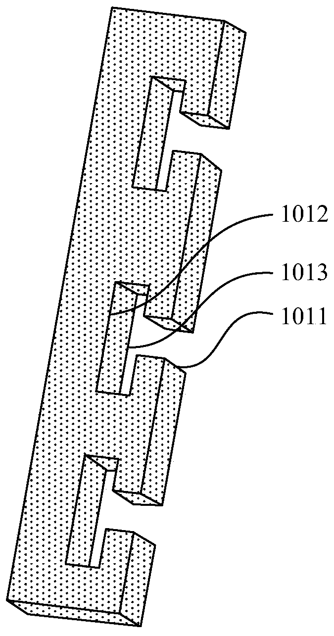 Pole plate structure, electrostatic driving structure using the pole plate structure and manufacturing method thereof