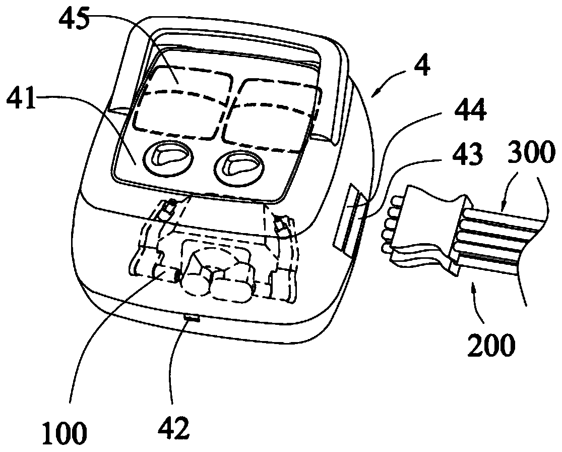 Multifunctional massage module and self-adaptive wearing headphone