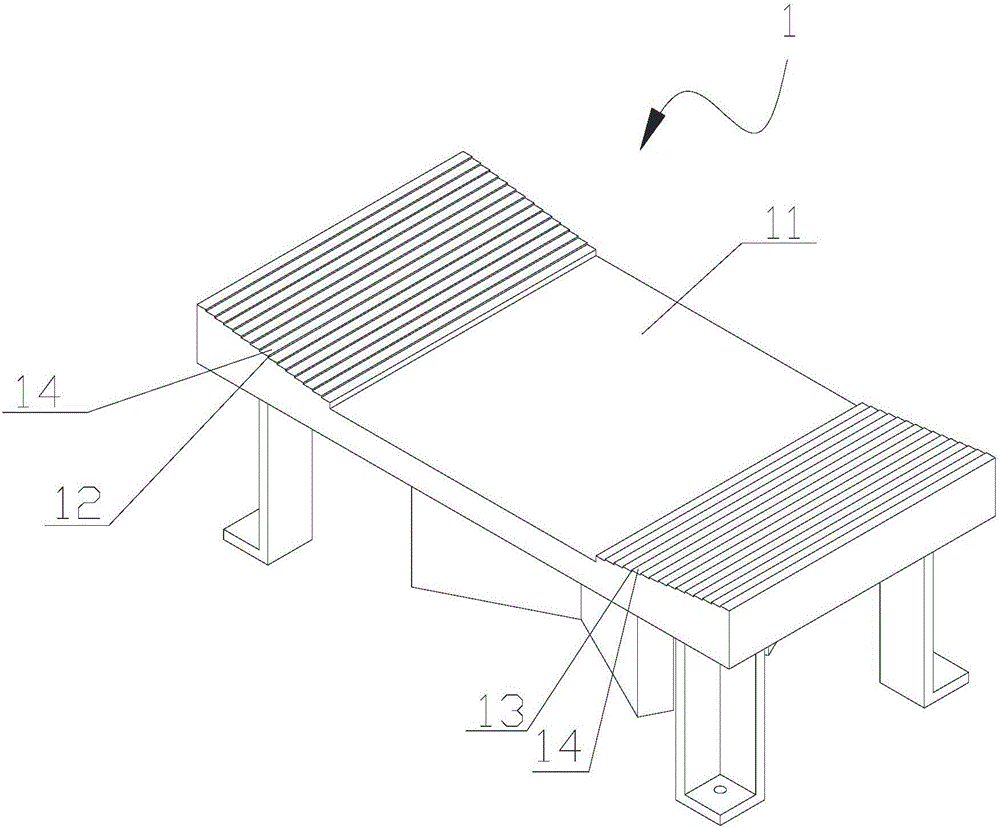 A device and method for measuring the thickness of an all-vanadium redox flow battery electrode carbon felt