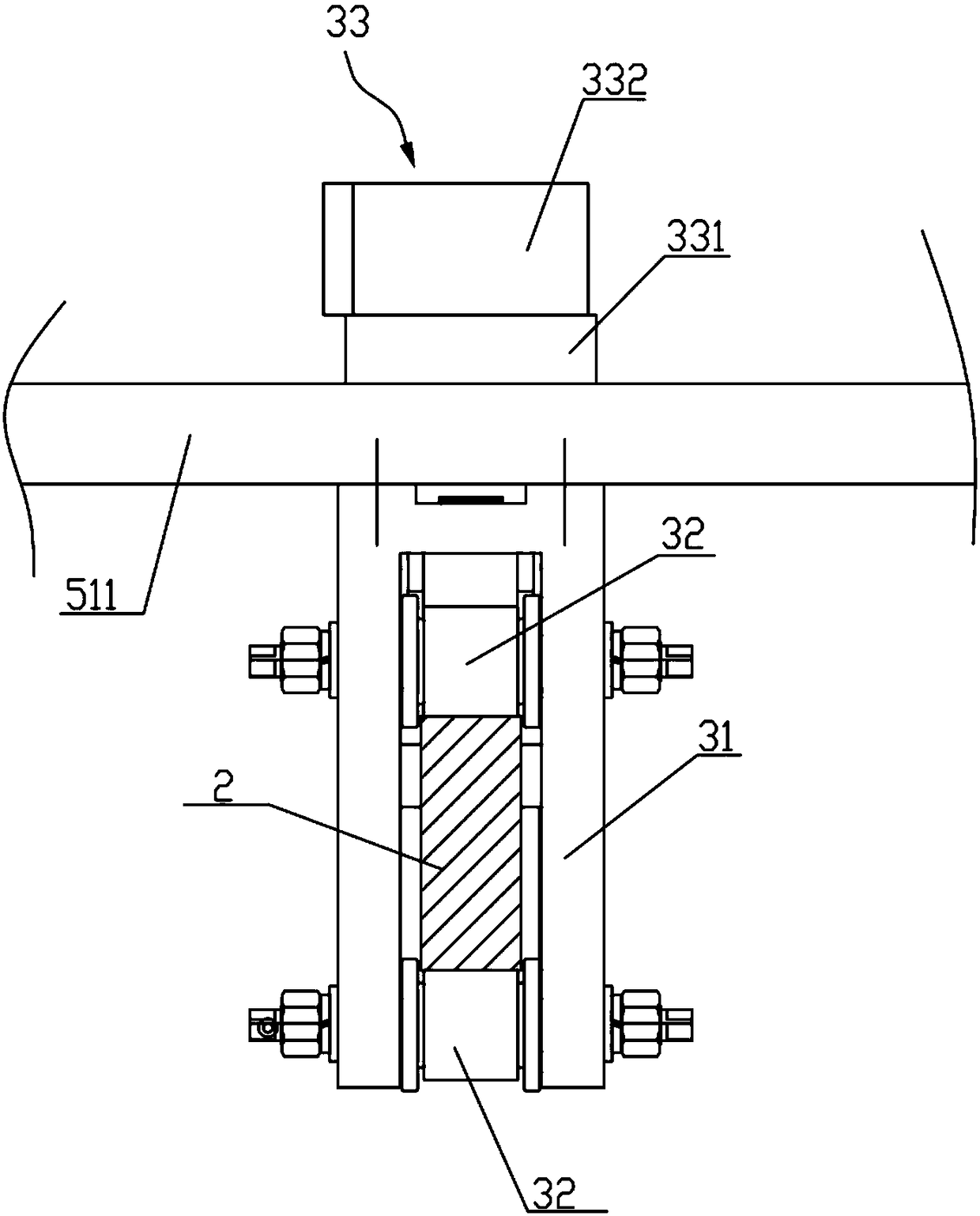 Steel strip feeding mechanism and welding robot provided with same