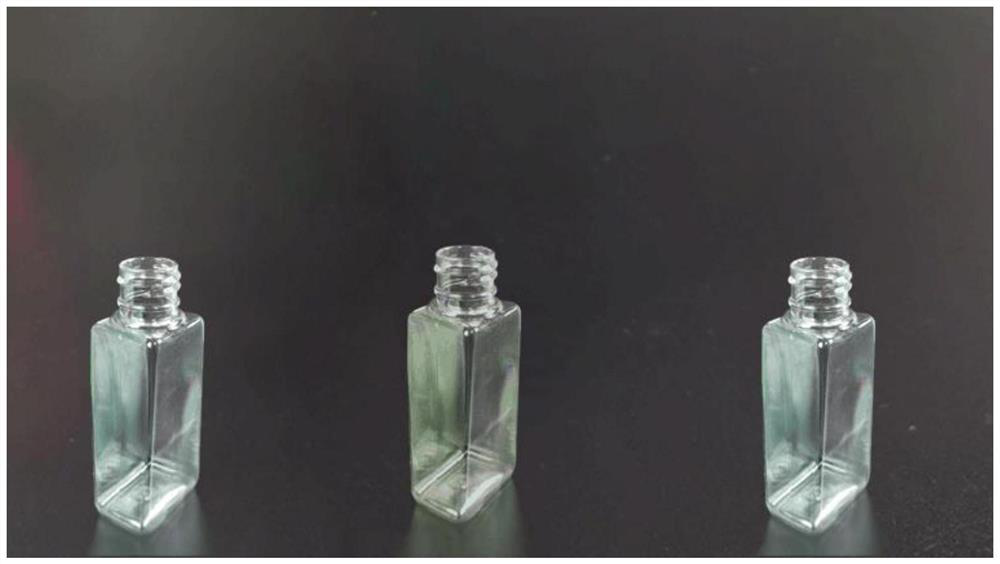 PH-induced reversible color-changing plastic bottle as well as preparation method and application thereof